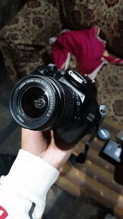 Canon d1100