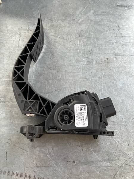 MERCEDES BMW AUDI ACCELERATION PEDALS AVAILABLE 2
