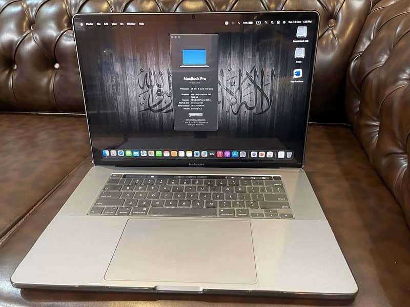 Macbook 16 inch, 2019, battery cycle 94, 512, i7 2