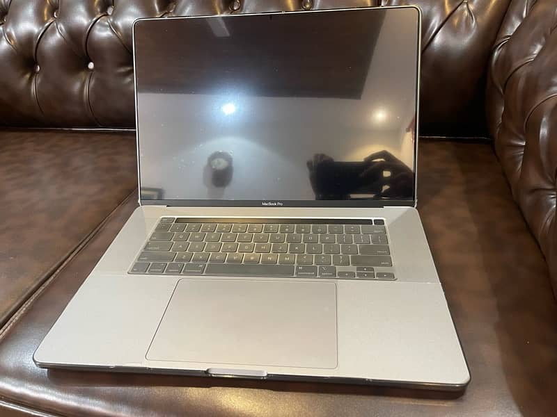 Macbook 16 inch, 2019, battery cycle 94, 512, i7 5