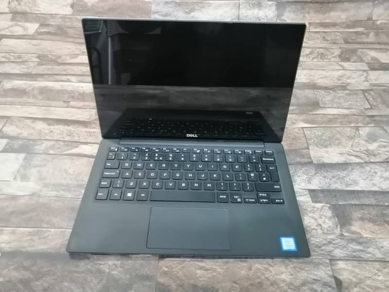 Dell XPS 13 9360 Ultra Hi End 13.3″ FHD  Core i5 7th Gen 10