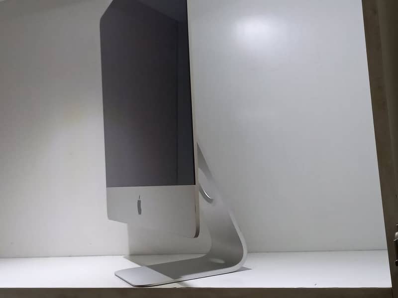 iMac 2015 late core i5 8gb ram 1Tb HDD: 03018531671 6