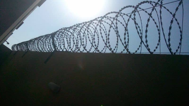 Razor Wire | Barbed Wire | Chain Link | Electric fence 16