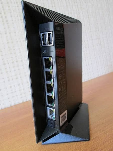 ASUS RT-N56U Wireless Wifi Router Multimedia Ultra fast Gigabit long 2