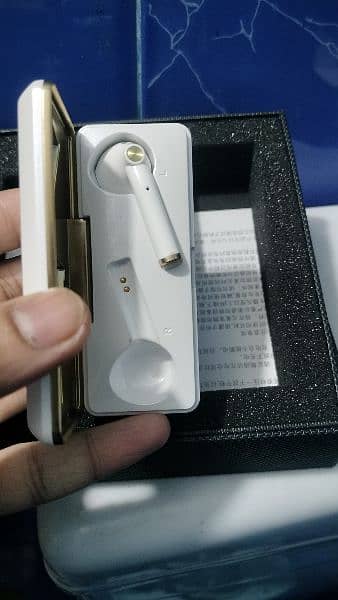 earbud mobile, antique aitem,with single folding earbud,dual sim 13