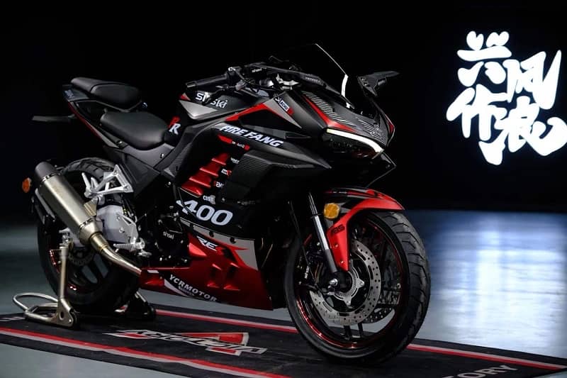 Ducati 250cc single cylinder air cool better than Honda CBR 10