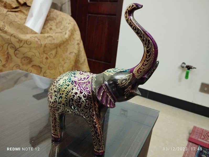 Brass Elephant Showpiece. 0