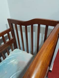 Baby cot best quality wood used