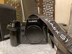 Panasonic lumix S1 Body 0