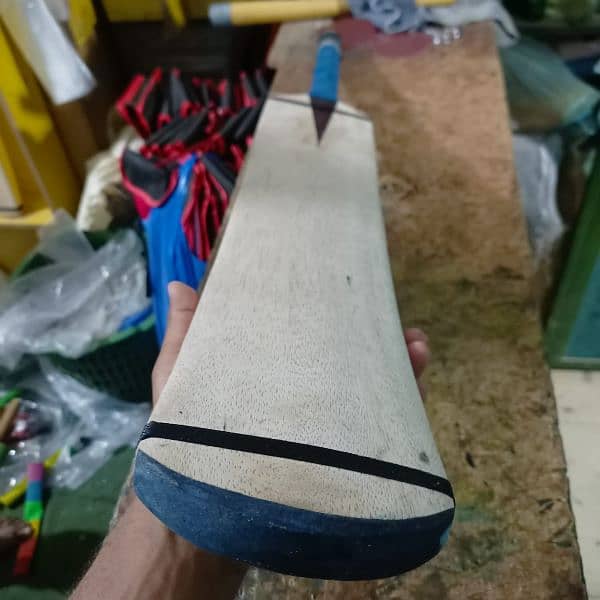 Best quality tapeball cricket bats for sale (free delivery all pak) 8