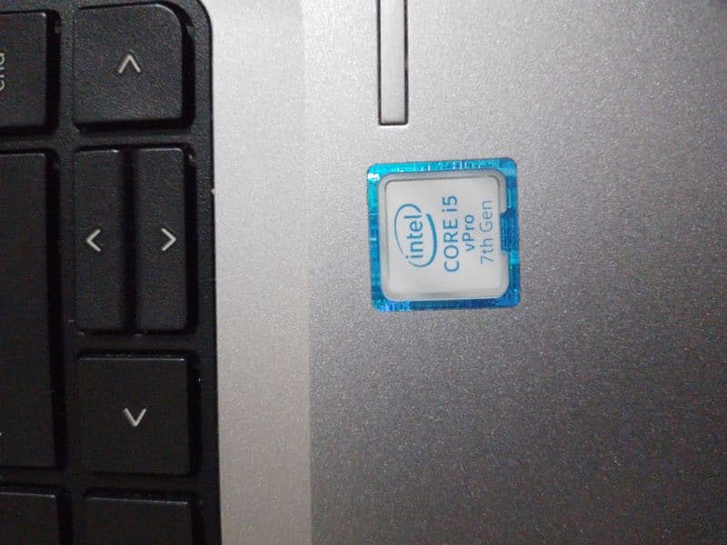 hp core i5 7 genration 8 256ssd best condition 8