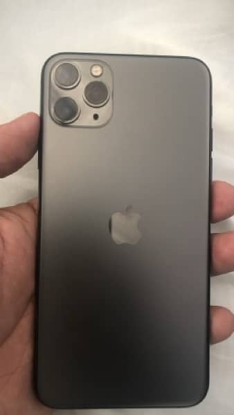 I phone 11 pro max. water pack. non64GB/price final 4