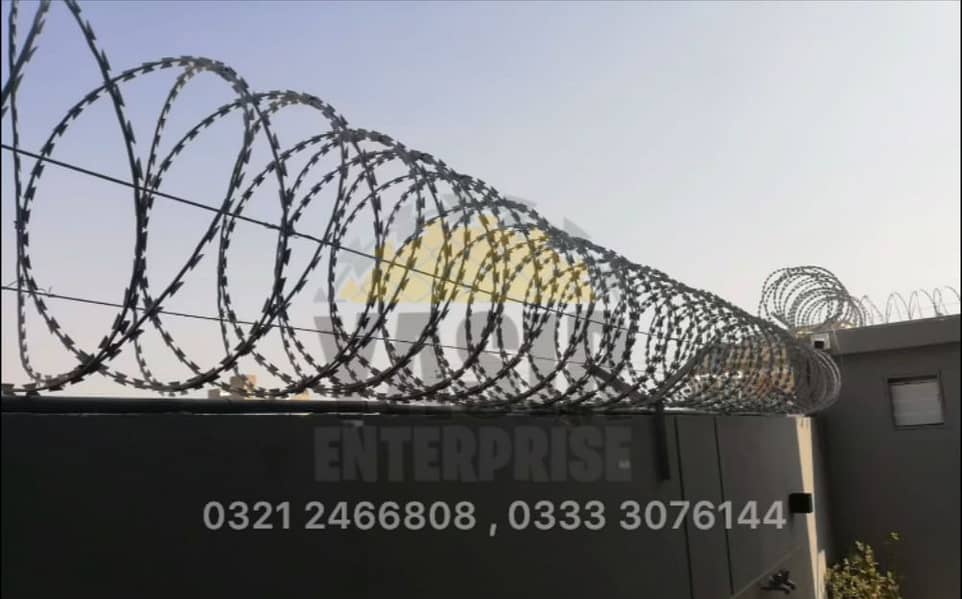Razor Wire - Barbed Wire - Chain Link Fence - Electric fence - Welded 3