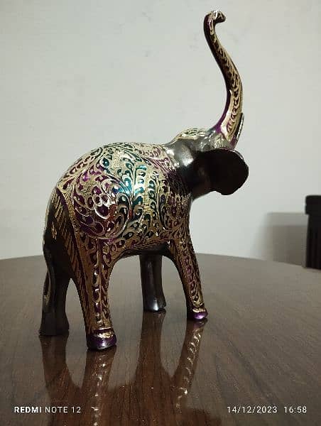 Brass Elephant Showpiece. 6