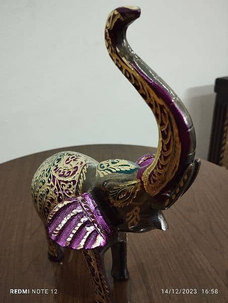 Brass Elephant Showpiece. 14