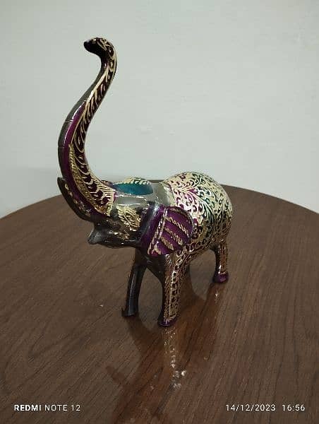Brass Elephant Showpiece. 19