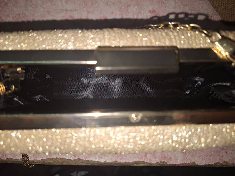 golden clutch with golden chain 1