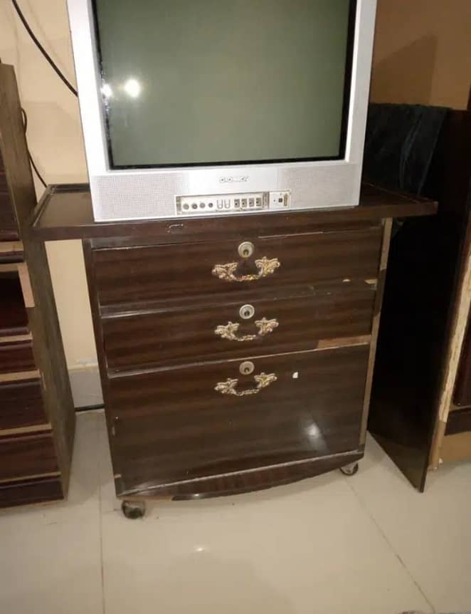 TV TROLY WITH DRAWER 0