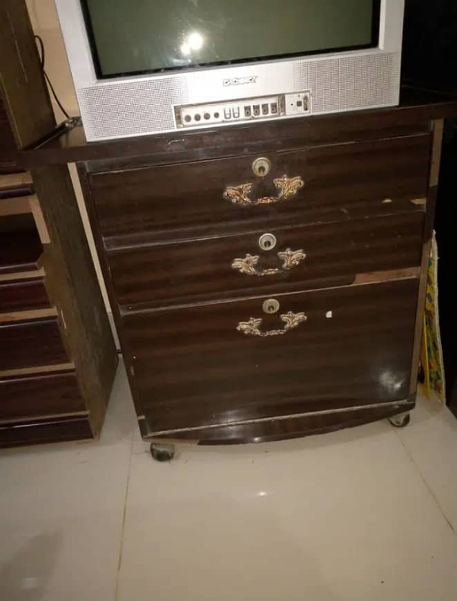 TV TROLY WITH DRAWER 2
