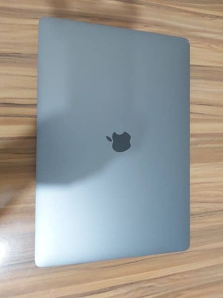 MacOS Monterey (15-inch, 2019) core i7 0