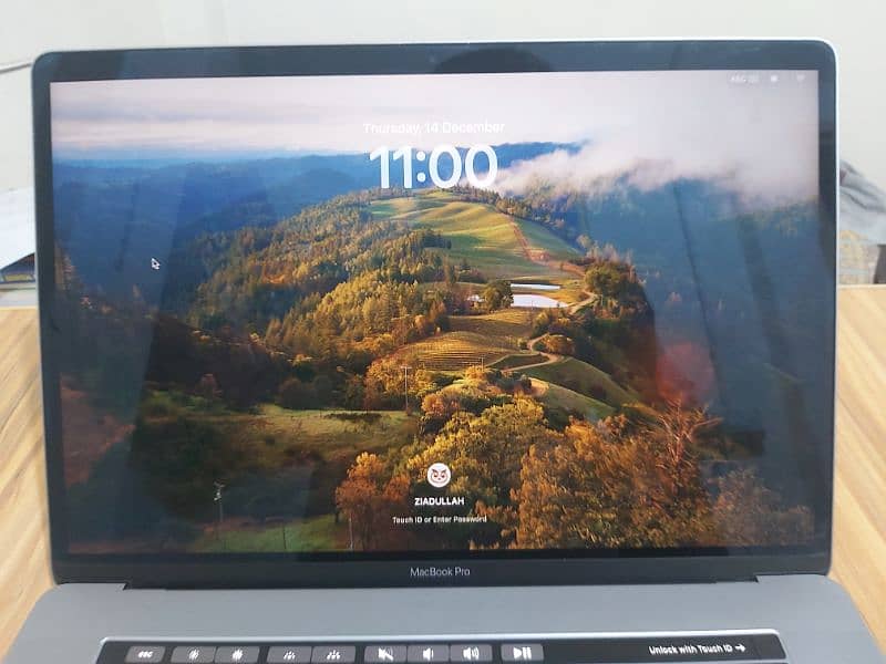 MacOS Monterey (15-inch, 2019) core i7 13