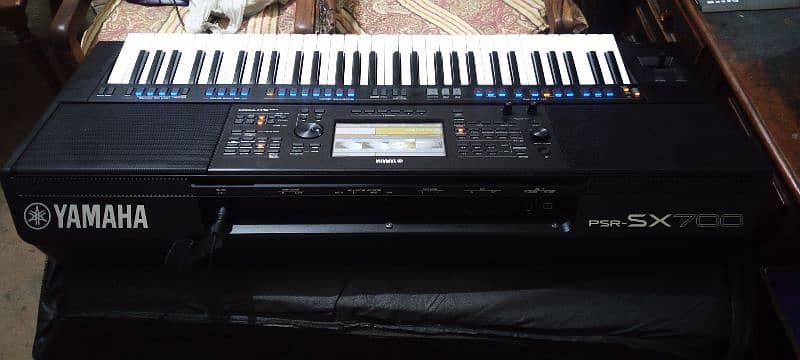 Yamaha PSR SX 700 Professional Piano Yamaha Keyboard 3