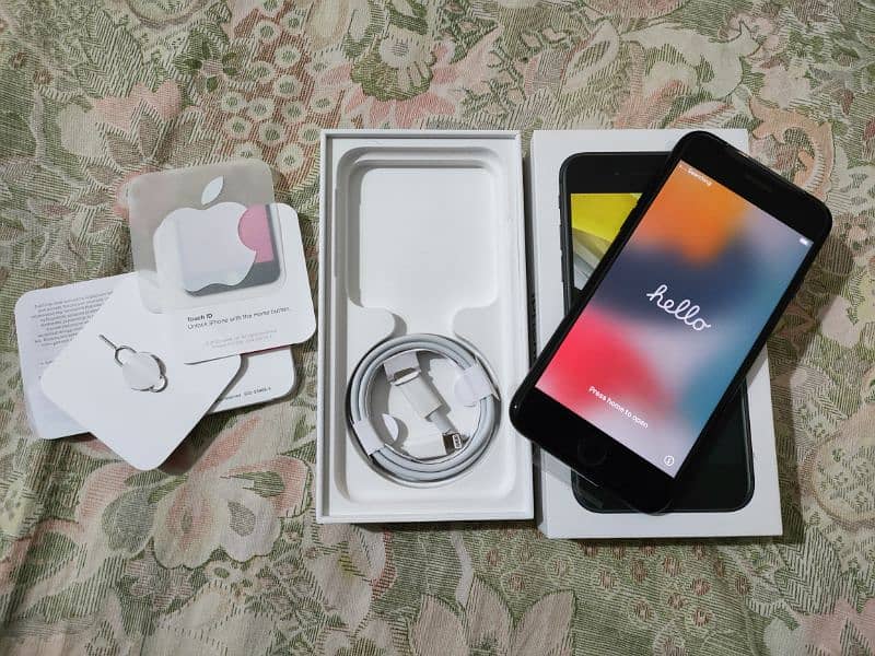 iPhone SE 2020 - Brand New iPhone with Box 2