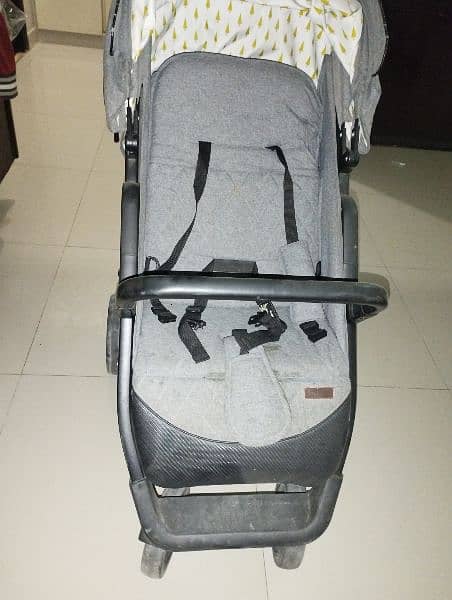 stroller which we use only 4 months 3