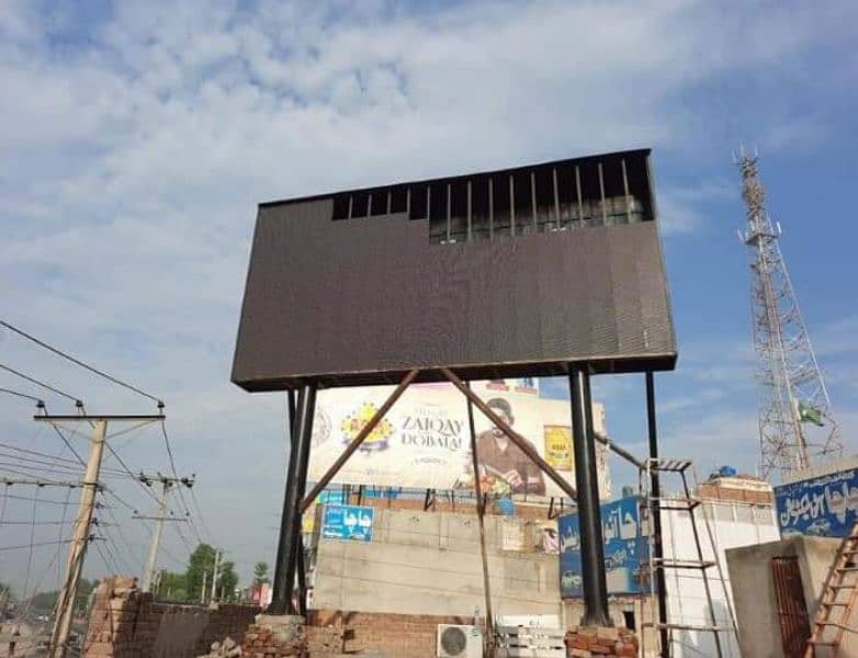 SMD indoor and outdoor LED advertising screen 1