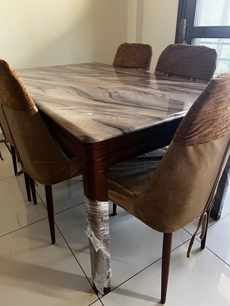 Completely new table, used only for a 2 months. 6