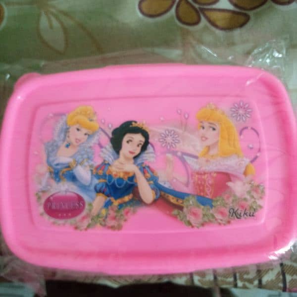 kids lunch boxes 3