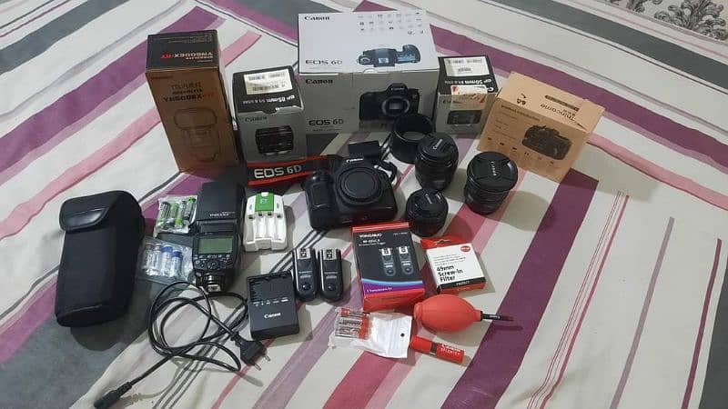 Canon 6d Full frame Camera with all accessories 1