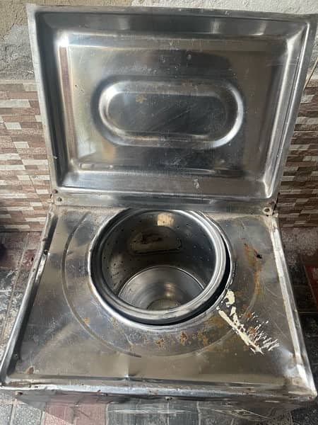 dryer machine spinner for sale good condition 2