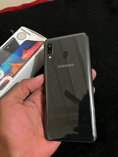 Samsung Galaxy A20 With original Box 2