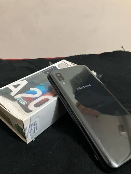 Samsung Galaxy A20 With original Box 11