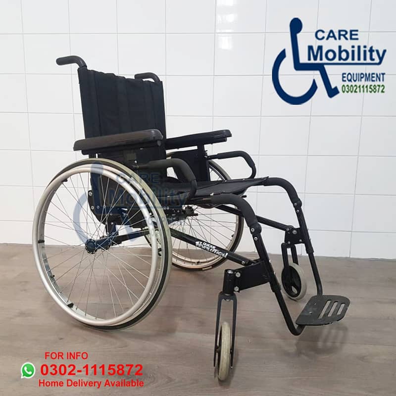 Folding Wheelchair/UK Import Patient Wheelchair/Medical Wheelchair 2