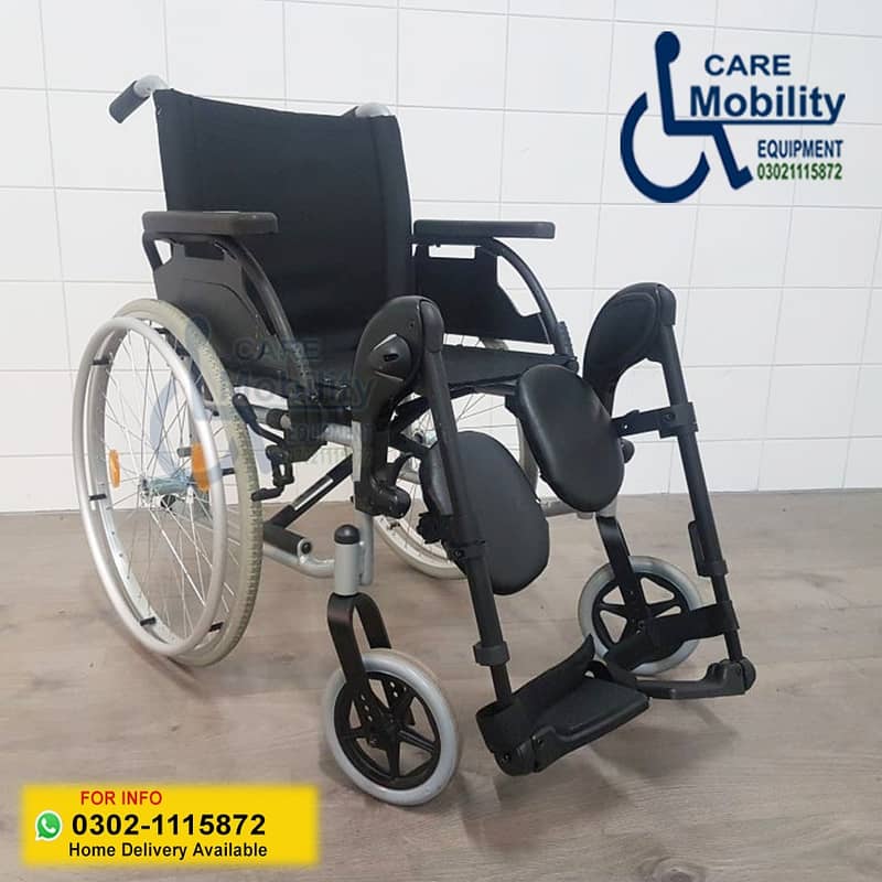 Folding Wheelchair/UK Import Patient Wheelchair/Medical Wheelchair 4