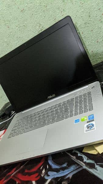 Asus Gaming Laptop / Workstation 17 inch 0