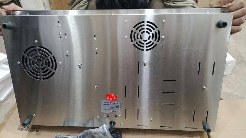 ATTILA Aura+ 4 burner Induction cooker and hot plates- 03007420777 8