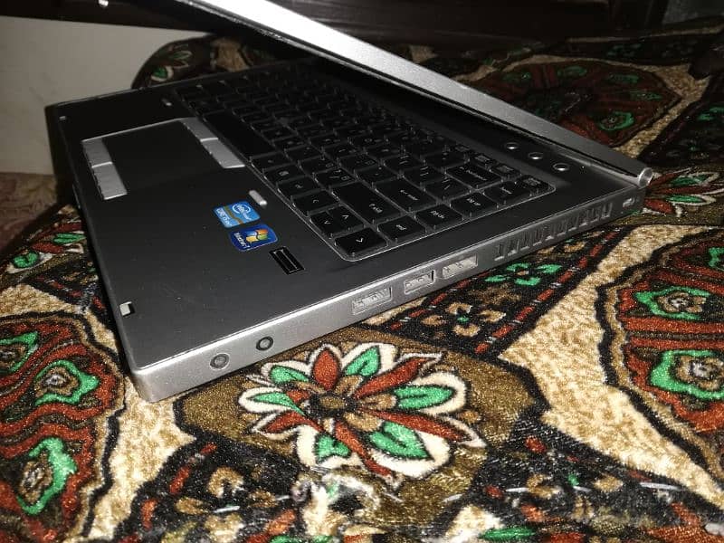 Hp elitebook 8460p 1