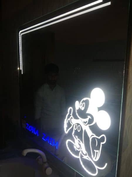 led mirror 8