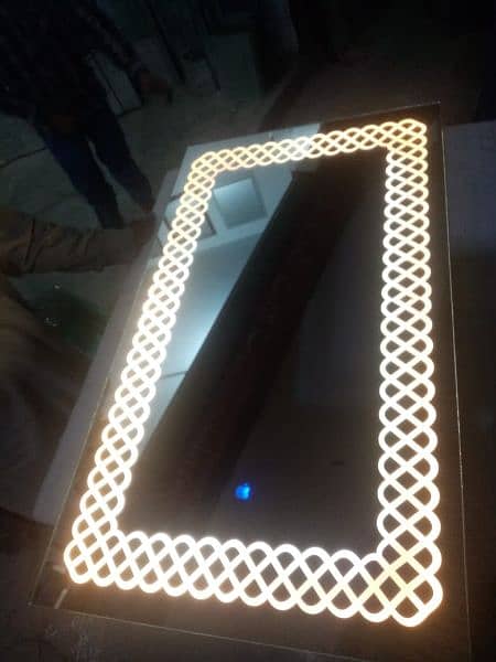 led mirror 14