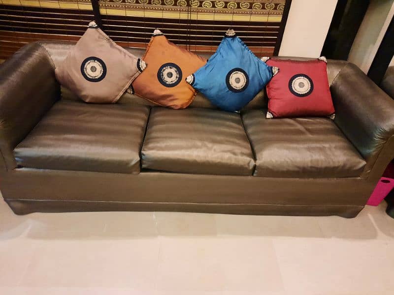 5 seater sofa available for sale 1