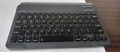 Rechargeable Bluetooth keyboard