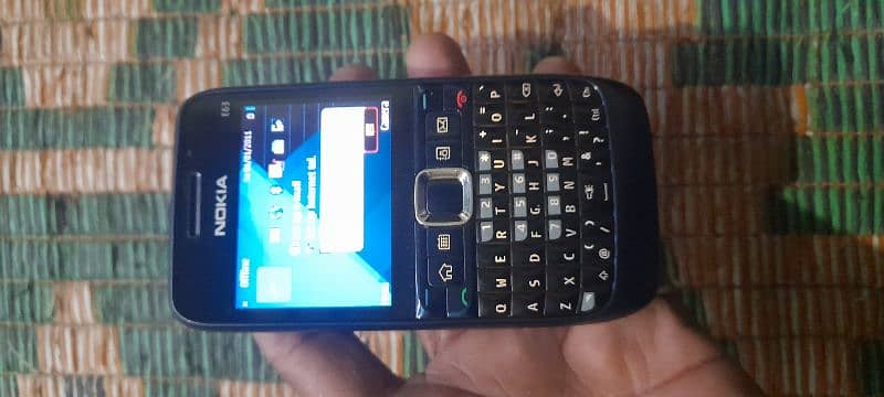 Nokia E63 Symbian. . . 1