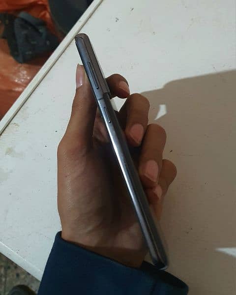 Samsung S21 5g with back cover, 9/10 condition 5