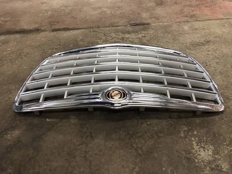 Chrysler 300c Front Grill 2