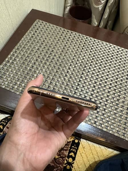 Apple iPhone XS Max Gold 256 GB Dual PTA Approved 4
