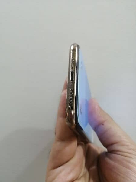 Iphone XS pta approved 1