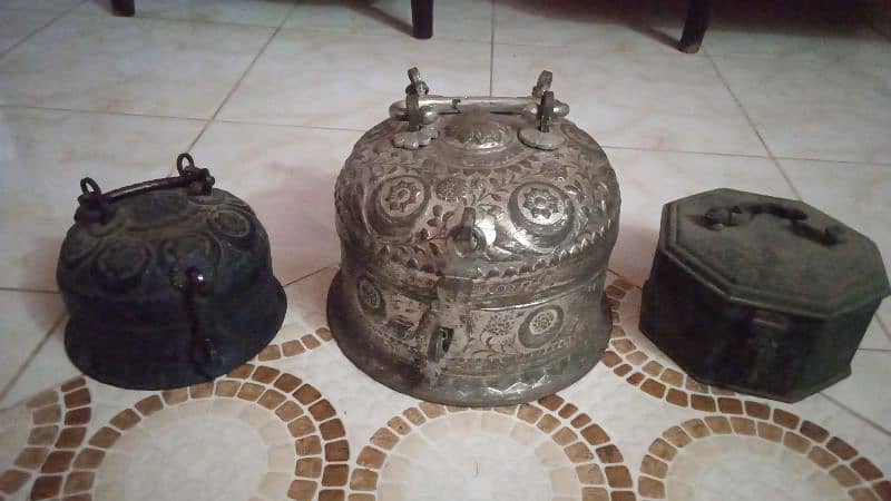 old antique indian mughal era with indian printed pandan and Tefhandan 6